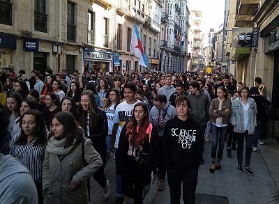 17-11-16 ManiFolgaEstudantilPontevedra02.jpg